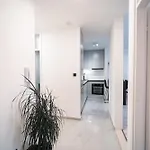 Luxury In Peaceful Split Neighborhood Apartment Solin