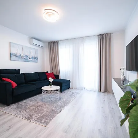 アパート Luxury In Peaceful Split Neighborhood *