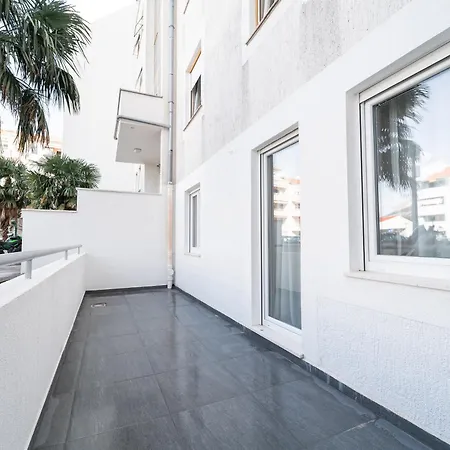 Luxury In Peaceful Split Neighborhood アパート ソリン